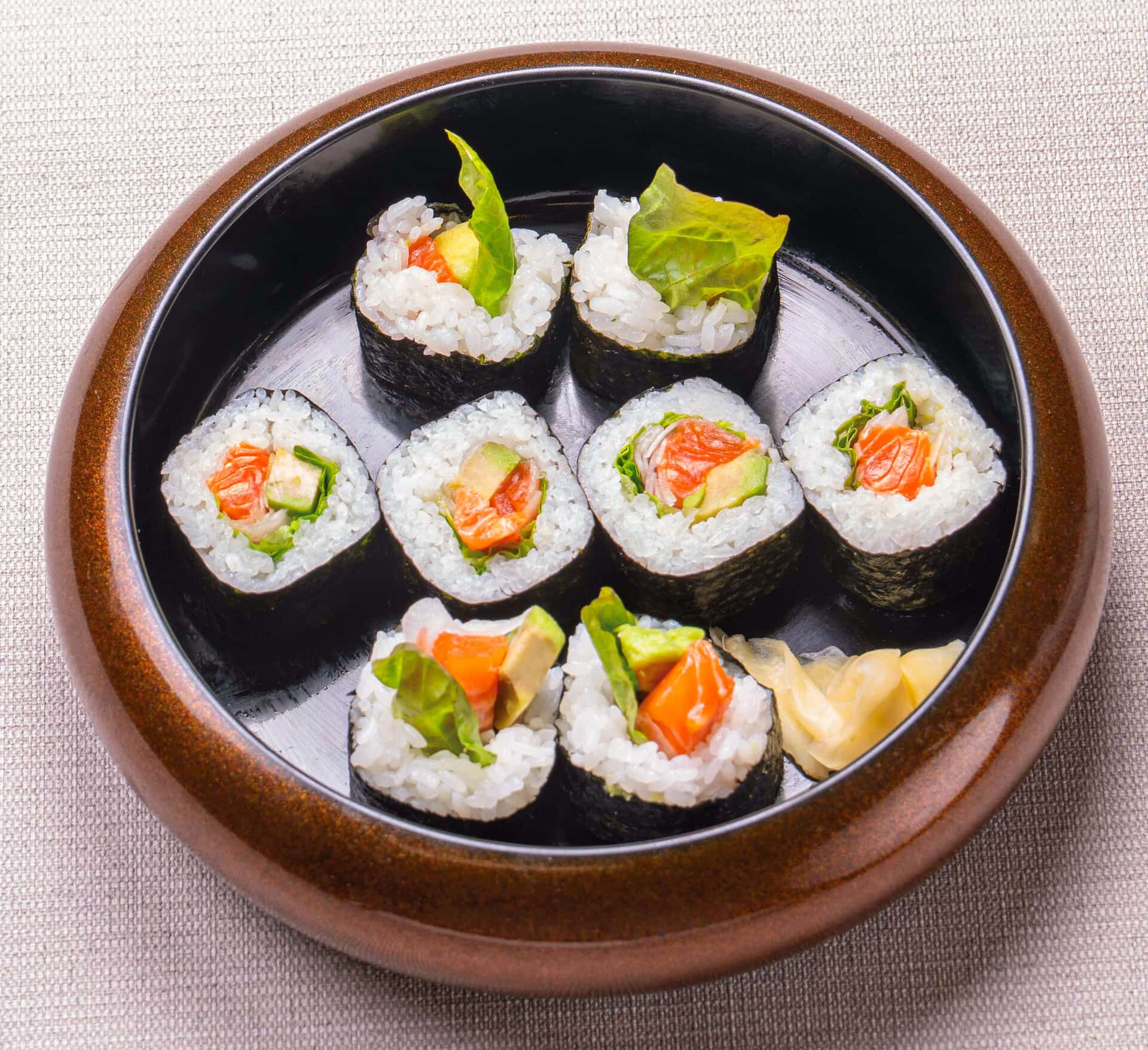 0508_salmonandavocadorolls